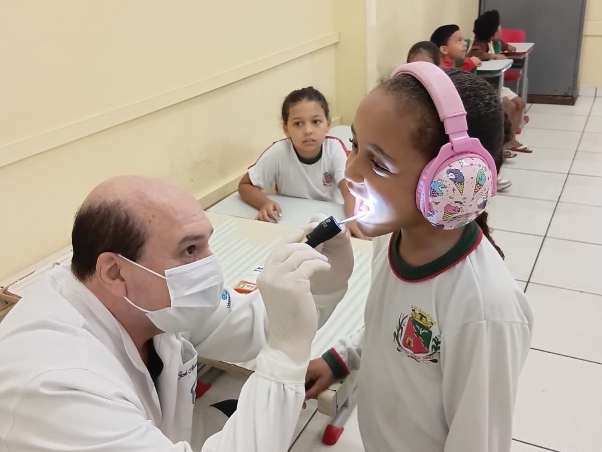 Ações de saúde bucal nas escolas seguem até quinta-feira