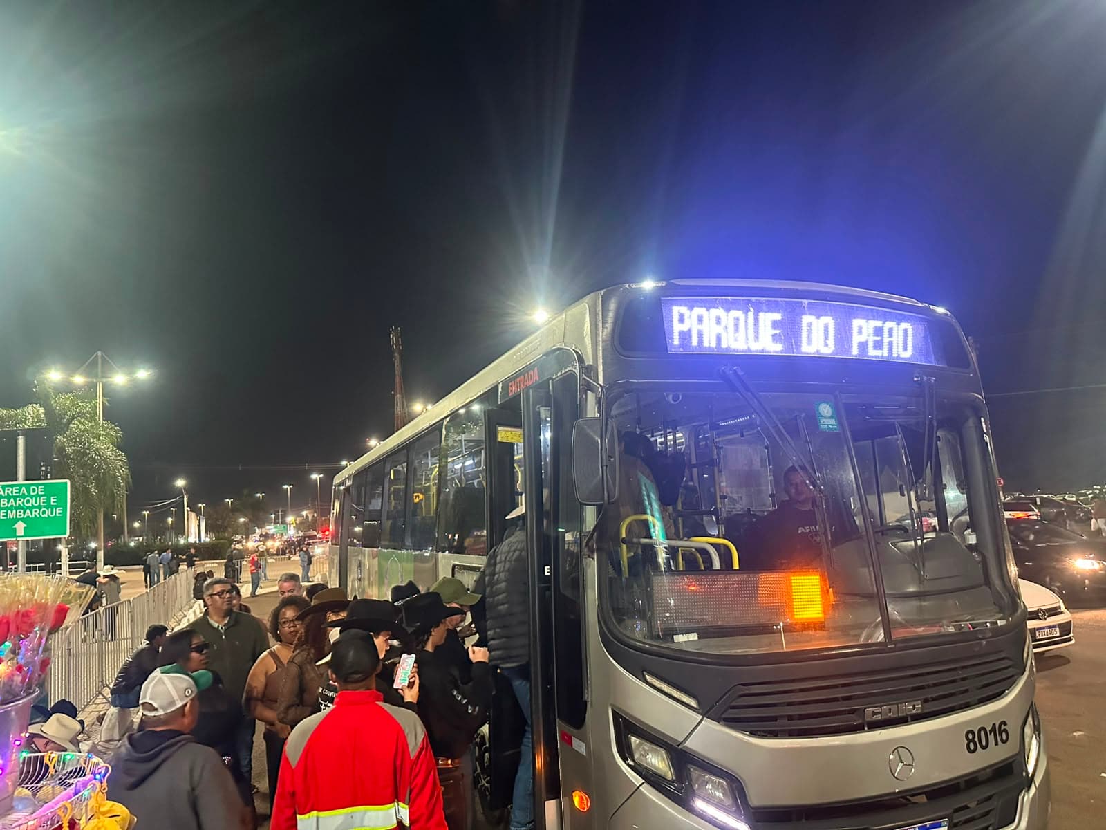 Transporte para Festa do Peão atendeu 12,8 mil pessoas