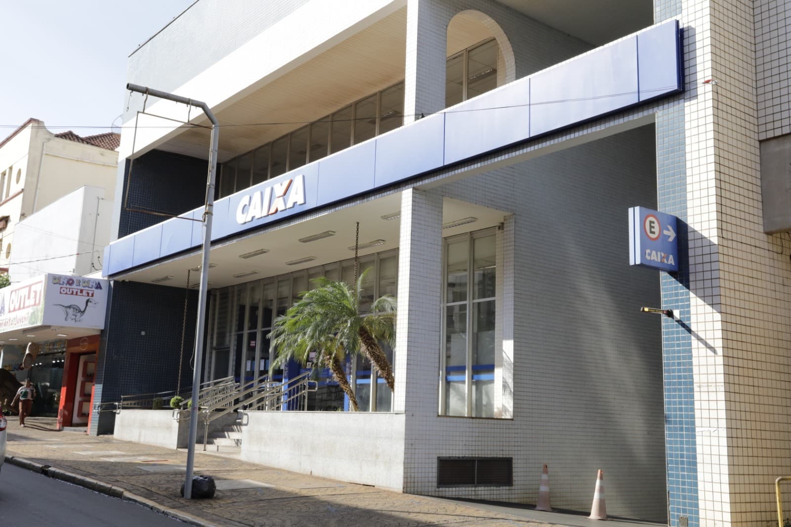 Serviços bancários no feriado de 12 de outubro