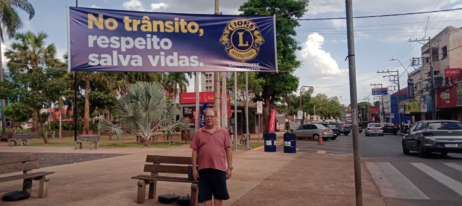 Lions Clube faz campanha de conscientização no trânsito